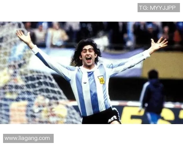 足球历史中的黑人球星及其对运动发展的深远影响 足球历史中的黑人球星及其对运动发展的深远影响