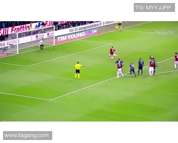 足球球星卡紫包的颜色是怎样的？解析紫包背后的设计与意义