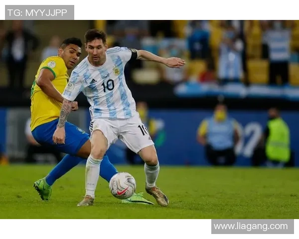 阿根廷足球巨星梅西人偶亮相 引发球迷热烈关注与讨论 阿根廷足球巨星梅西人偶亮相 引发球迷热烈关注与讨论